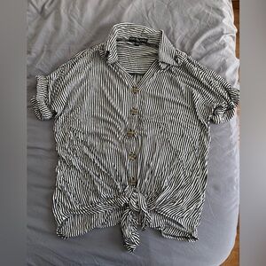 Kim & Cami Monochrome Striped Collared Top